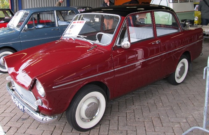 Daf 750 Sedan (Marona, donkerrood)