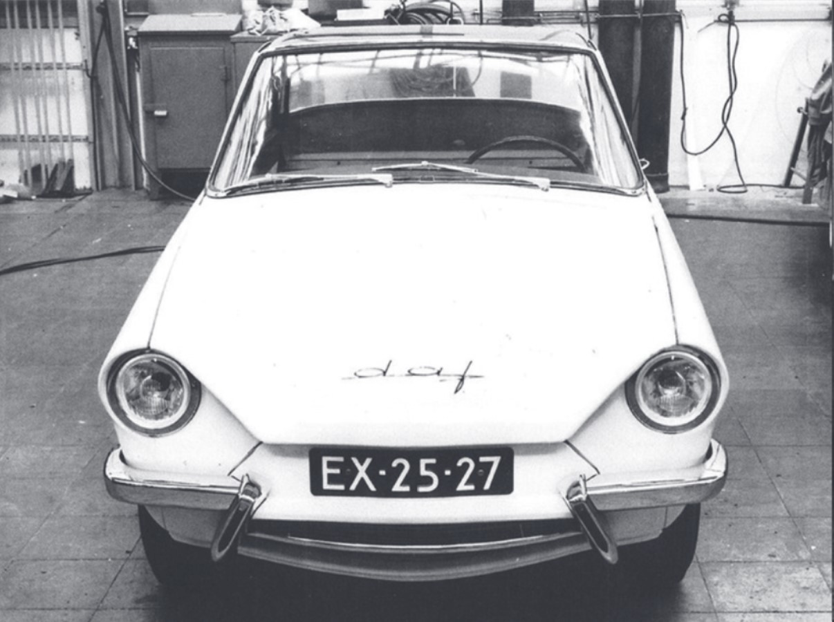 DAf 750 coupé (1962) - Front