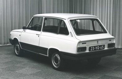 Daf 66 -> Volvo 66 ontwerpstudie (stationcar) - achterkant